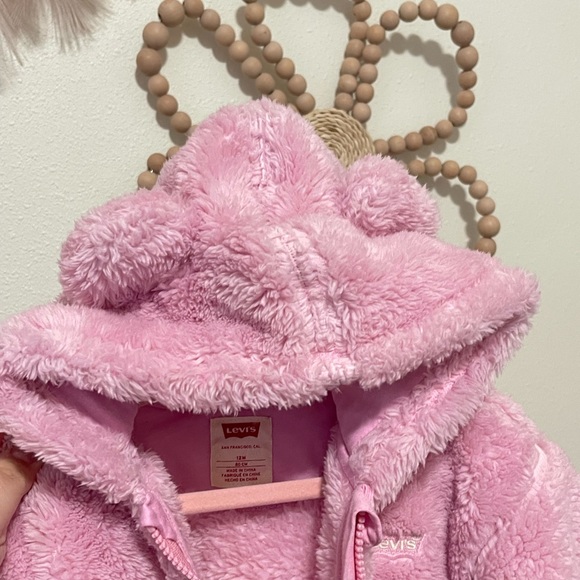 Levi’s Pink Baby Sherpa Bear Coveralls Jumpsuit - Picture 3 of 5